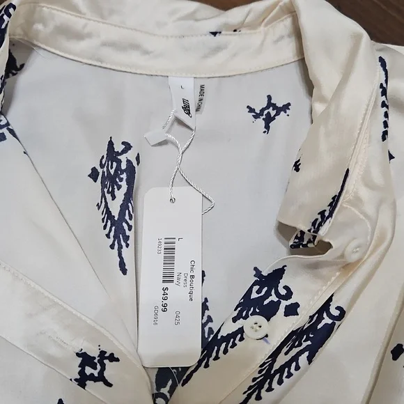 Glam Cream and Navy Casual Dress - Picture 9 of 12